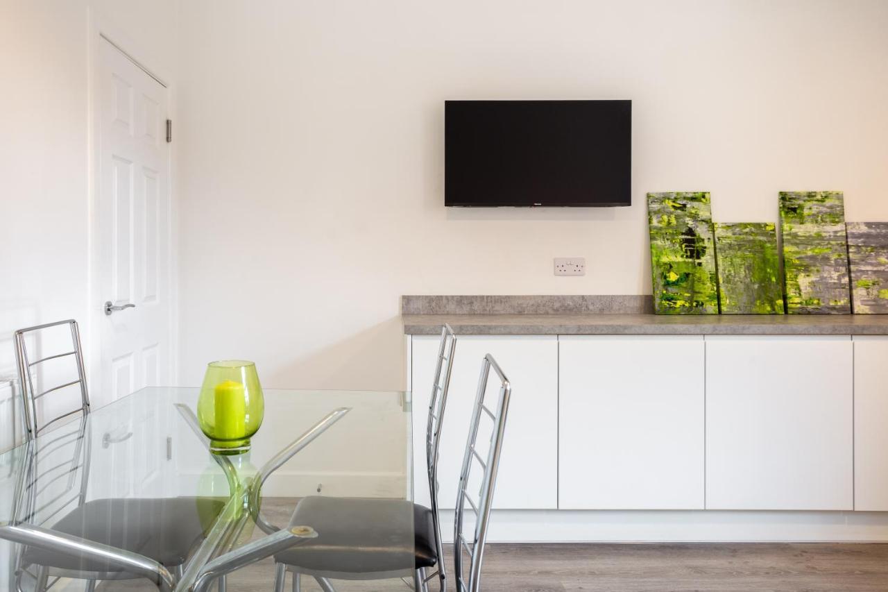 Willa Whole House In Centre Of Town Ideal For Contractors And Professionals Normanton  Zewnętrze zdjęcie